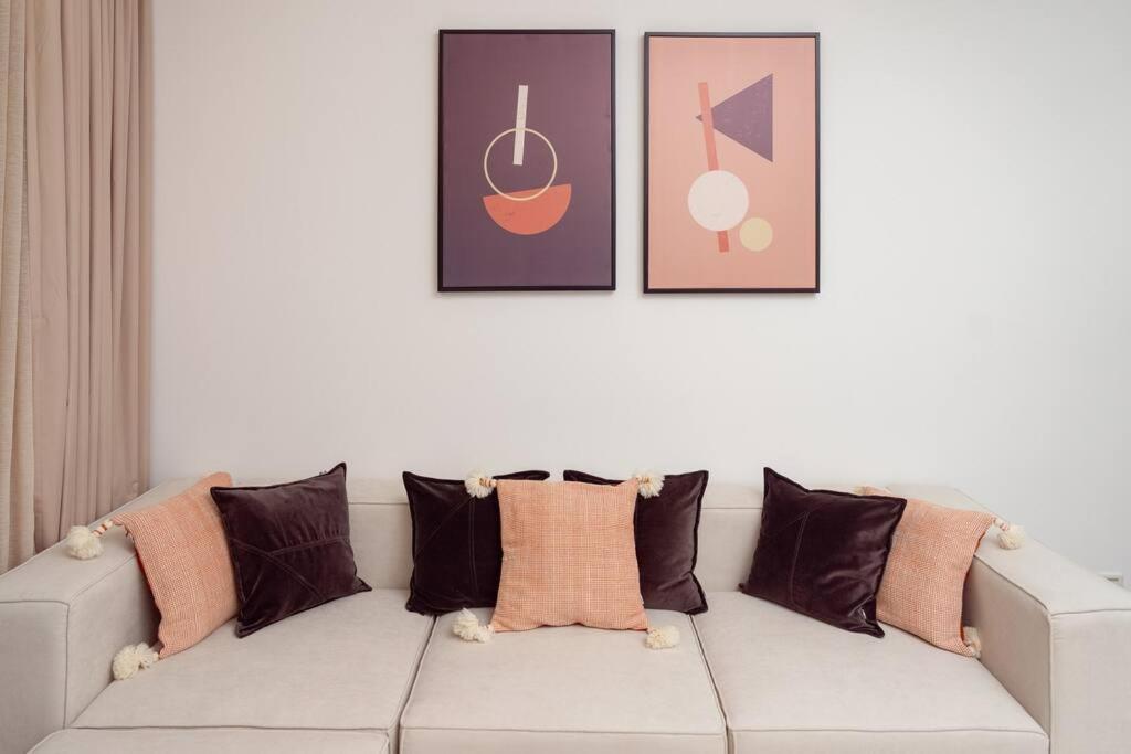 Apartment Prime Retreats - Steps To Grosvenor Marina