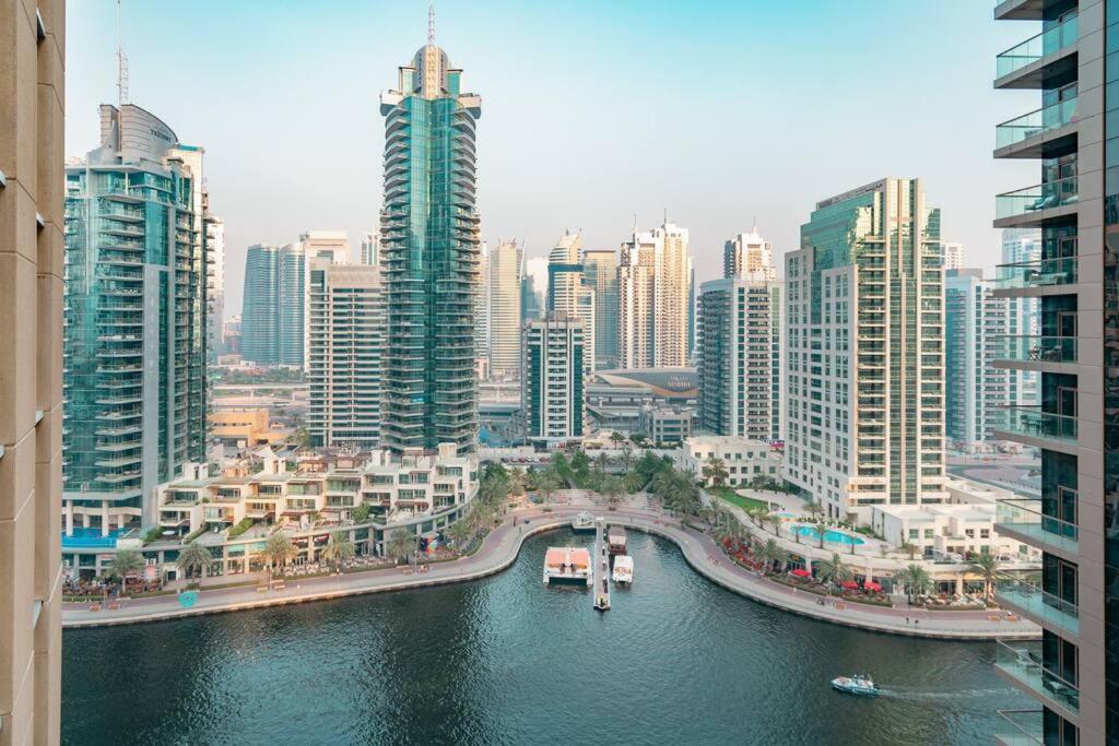 Prime Retreats - Steps To Grosvenor Marina Dubai