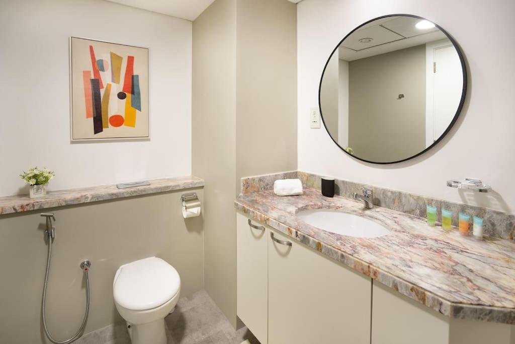Prime Retreats - Steps To Grosvenor Marina Apartment Dubai