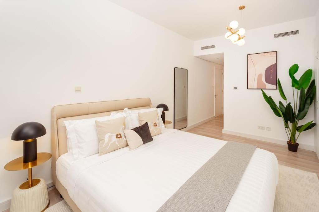 Prime Retreats - Steps To Grosvenor Marina Apartment Dubai